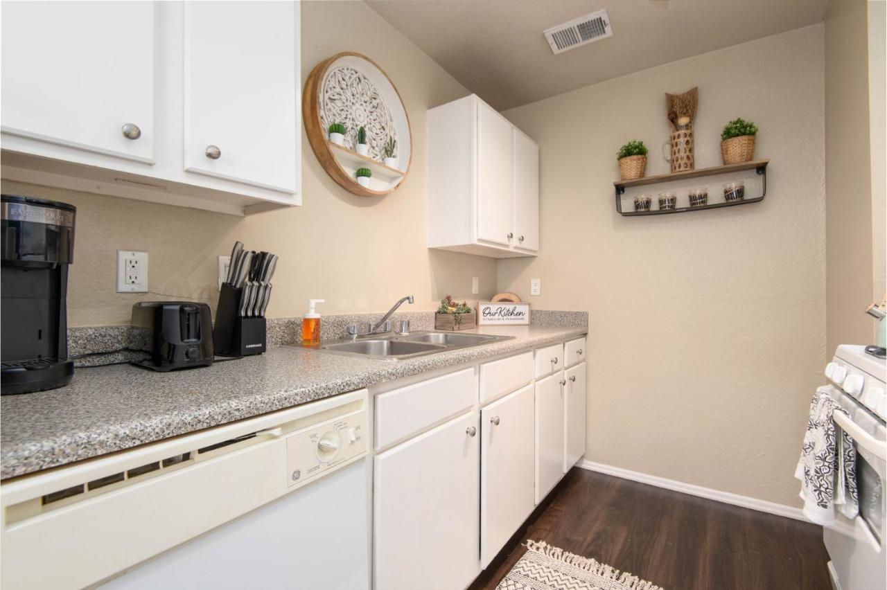Gucci Mickey And Maxico Lofts Free Parking And Wifi Apartamento Los Ángeles Exterior foto